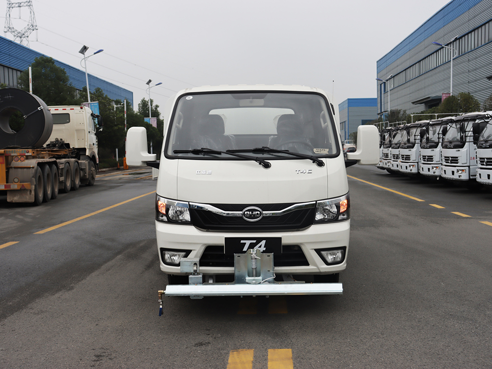 CL5040TYHBEV比亞迪純電動(dòng)路面養(yǎng)護(hù)車